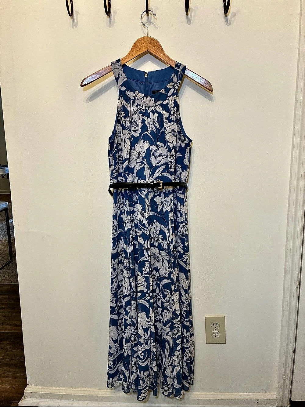 Tommy Hilfiger Halter Neck Tiered Chiffon Maxi Dress Blue & White Small